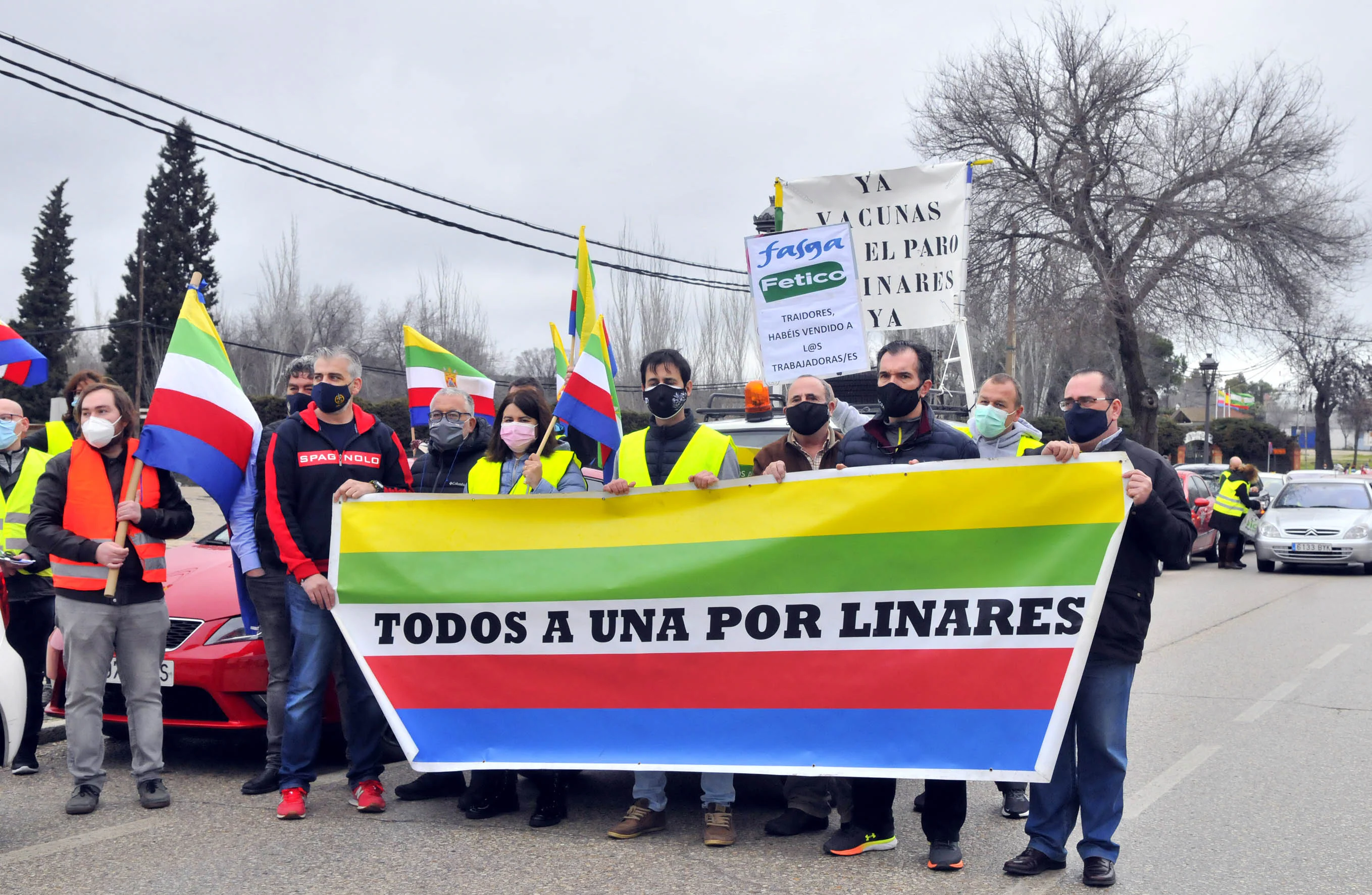 Fotos Linares sale a la calle para apoyar a los trabajadores de